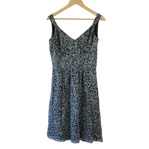 ANN TAYLOR Women 100% Silk Blue Black Leaf Print Babydoll Dress Sz 6 Y2K Fairy - Picture 1 of 12